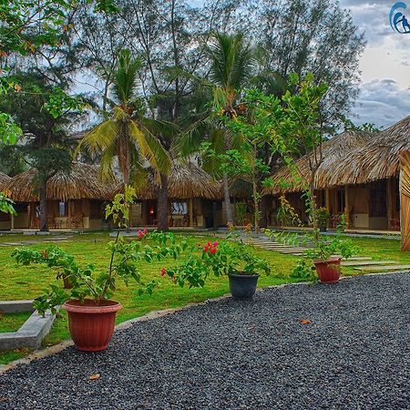 Royal Beach Vịnh Arugam Ngoại thất bức ảnh
