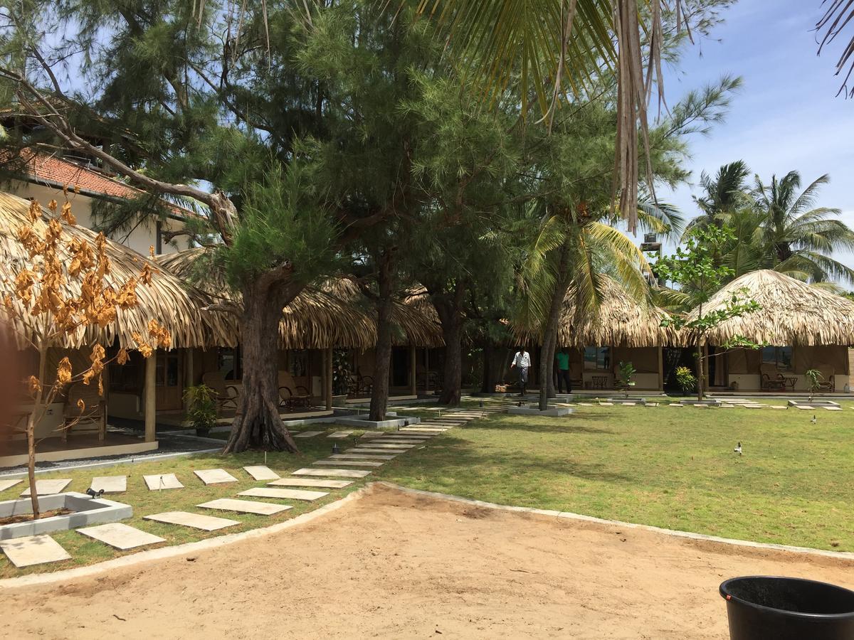 Royal Beach Vịnh Arugam Ngoại thất bức ảnh